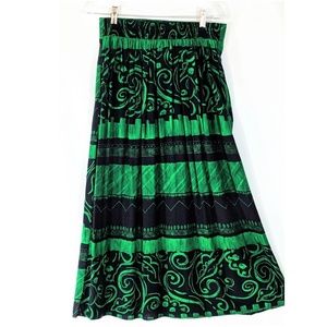 Pleated Skirt Large Green & Navy